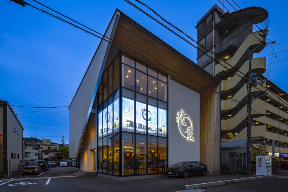 店舗外観_夜景_正面